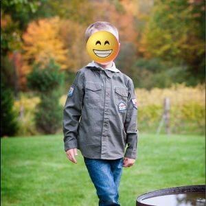 Mayoral little boys size 6 hooded button down top